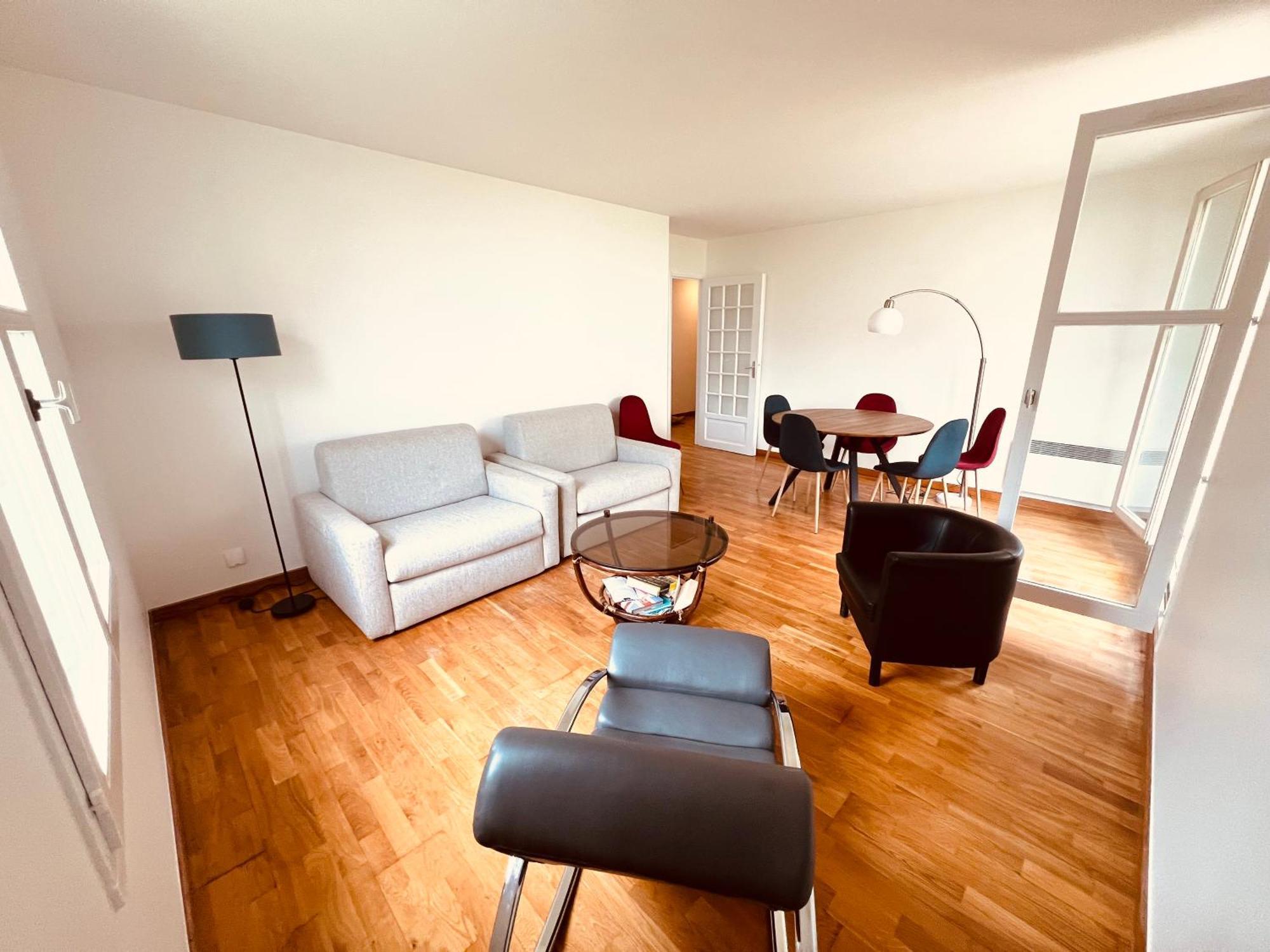 Appartement Standing Avec Jardin, 4 Personnes, Strategiquement Situe マント・ラ・ジョリー エクステリア 写真